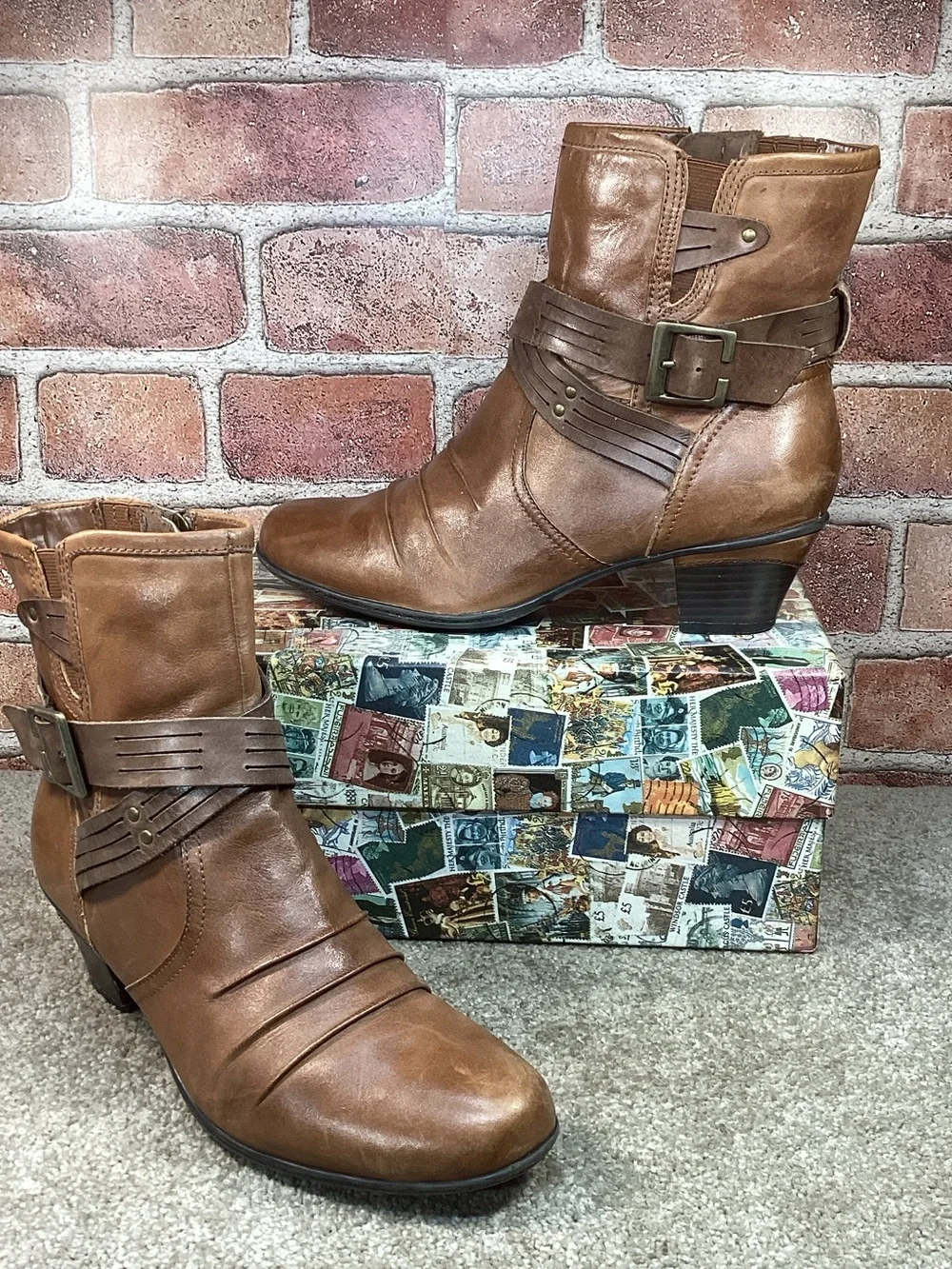 Earth Odyssey womens ankle boots size 9